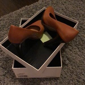 Halogen cognac Napa size 5M. 3 inches heel